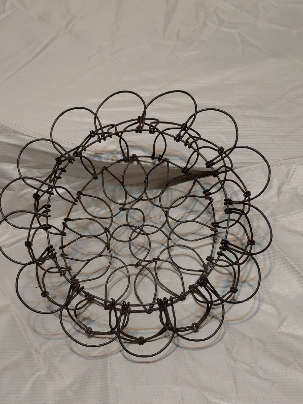 Decorative Wire Fruit Bowl - Rustic Brown